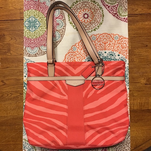 Coach Handbags - Authentic Coach purse